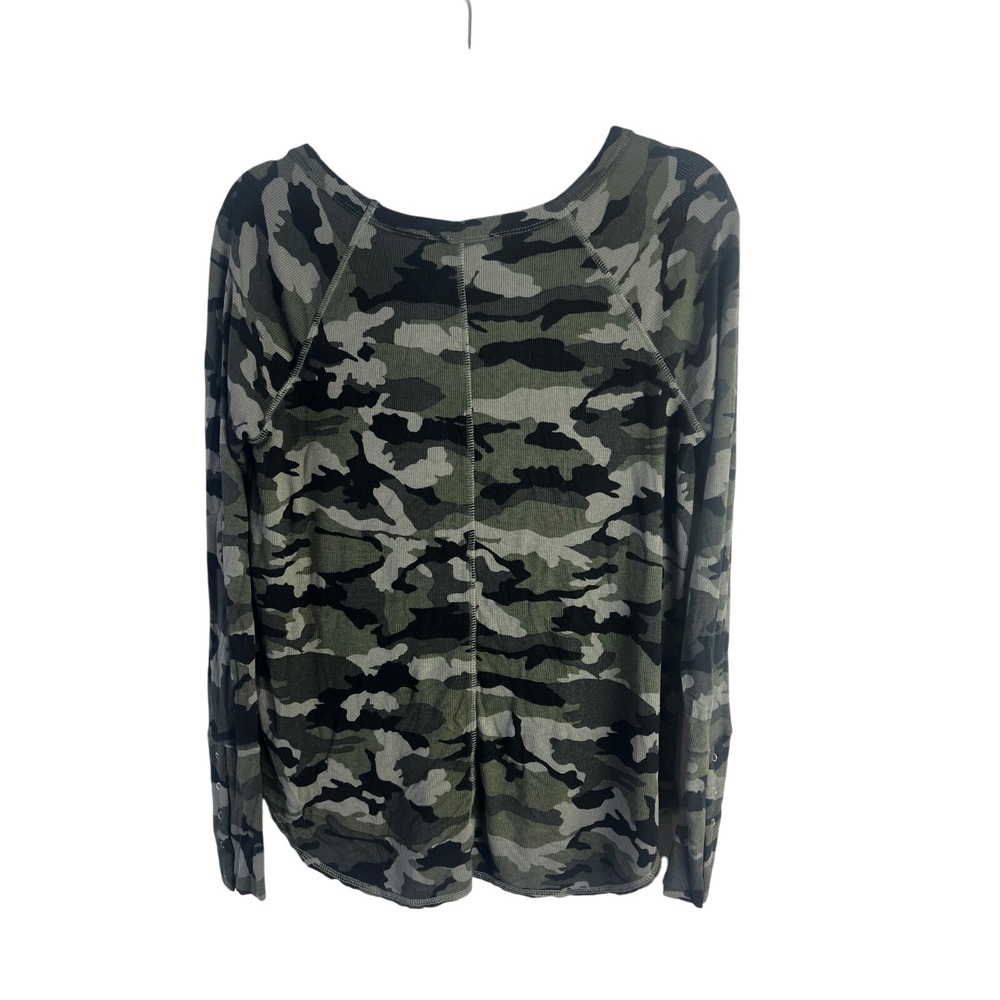 Evereve Camouflage Ribbed Henley Top Size Small Long‎ Sleeve Casual - Picture 7 of 9